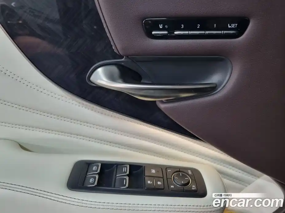 Lexus LS 2020 3.4 Автомат в Москве № 329667, фото 15