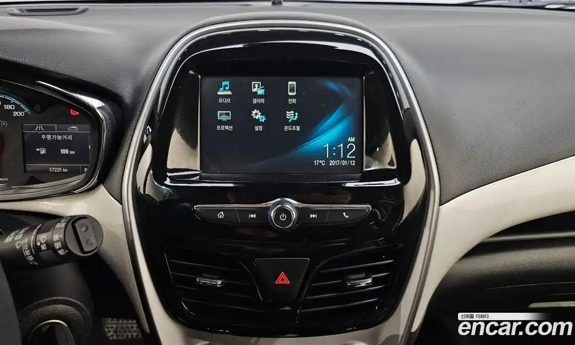 Chevrolet Spark 2016 1.0 Автомат в Москве № 331780, фото 13