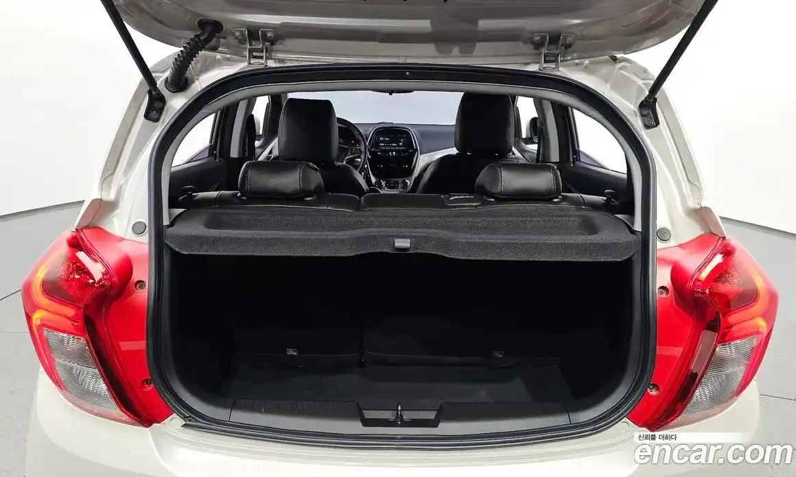 Chevrolet Spark 2016 1.0 Автомат в Москве № 331780, фото 19