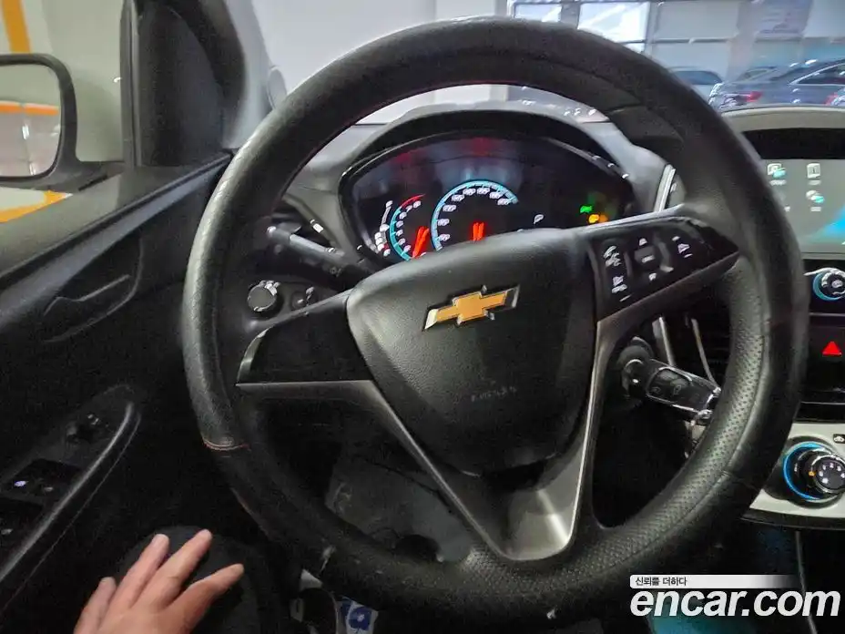 Chevrolet Spark 2017 1.0 Автомат в Москве № 332993, фото 13