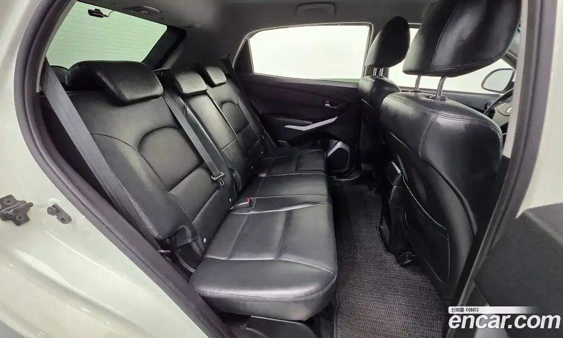 SsangYong Korando 2015 2.0 Автомат в Москве № 341591, фото 11