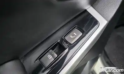 SsangYong Korando 2015 2.0 Автомат в Москве № 341591, миниатюра 5