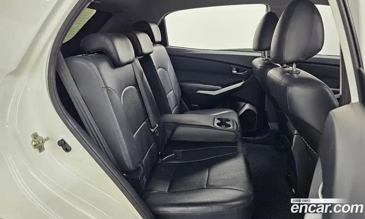 SsangYong Korando 2016 2.2 Автомат в Москве № 35812, фото 3