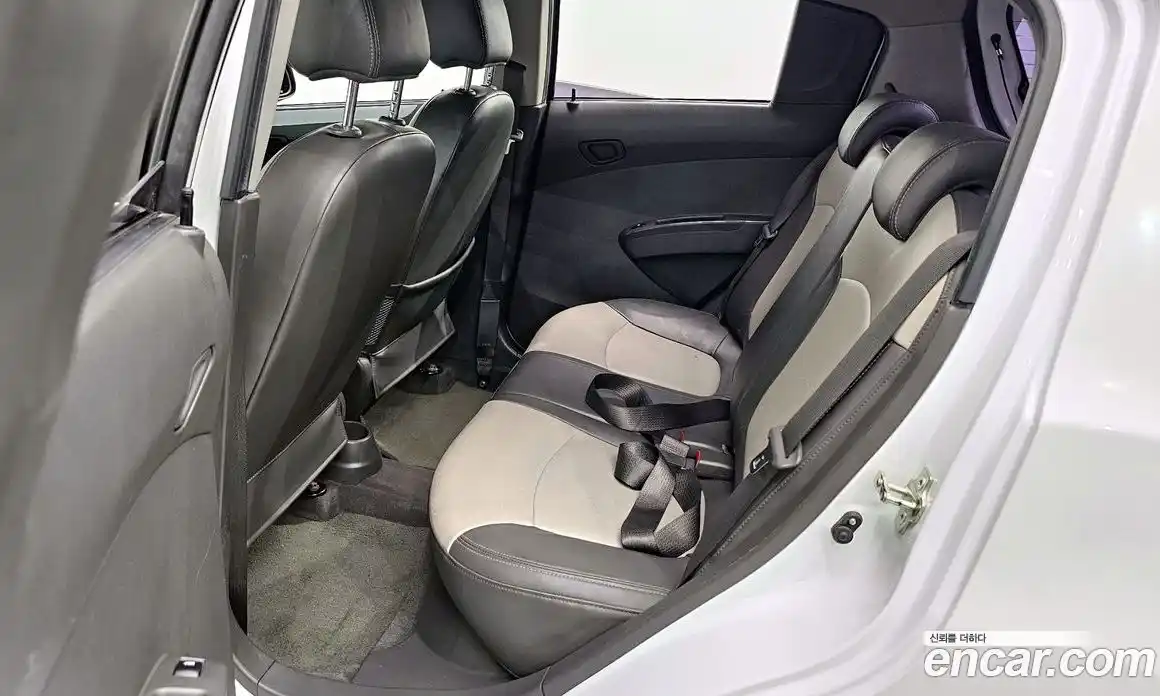 Chevrolet Spark 2012 1.0 Автомат в Москве № 36857, фото 15