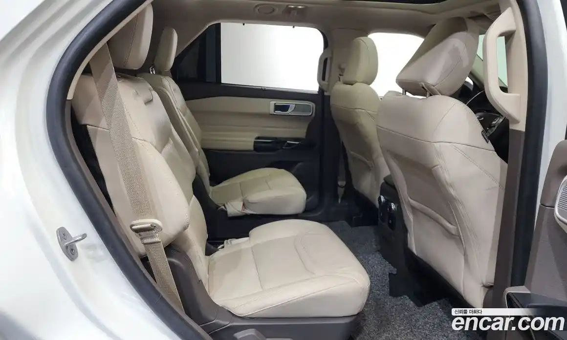 Ford Explorer 2022 3.0 Автомат в Москве № 384714, фото 12