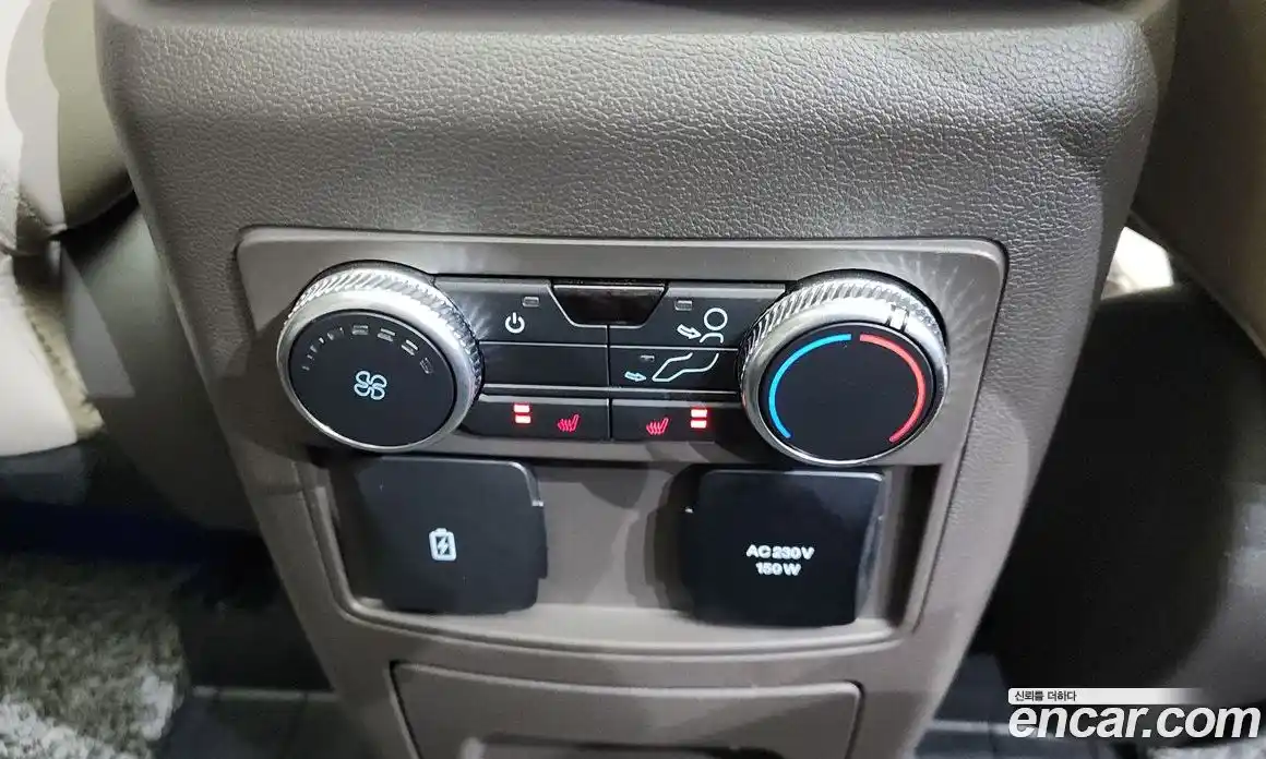 Ford Explorer 2022 3.0 Автомат в Москве № 384714, фото 19