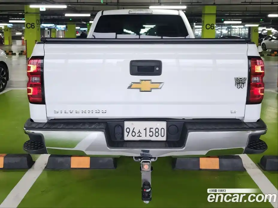 Chevrolet Silverado 2015 4.3 Автомат в Москве № 385766, фото 3
