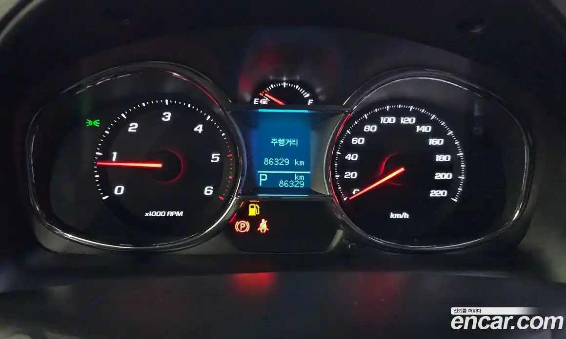 Chevrolet Captiva 2014 2.0 Автомат в Москве № 38631, фото 12