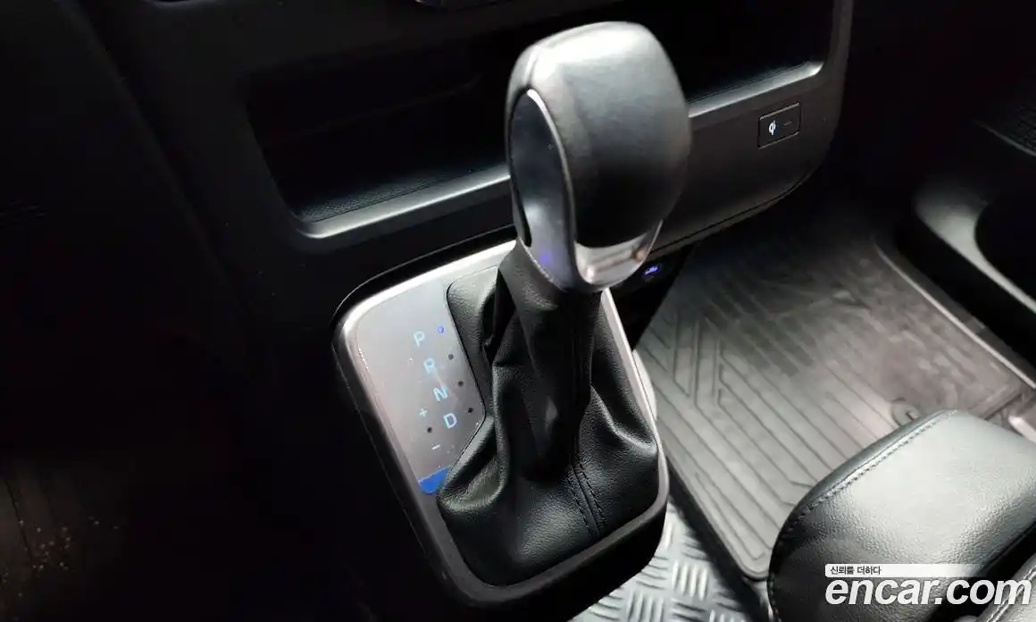 Hyundai Staria 2025 2.2 Автомат в Москве № 399426, фото 9