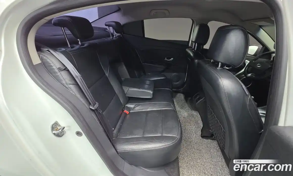 Renault SM3 2011 1.6 Автомат в Москве № 400066, фото 19