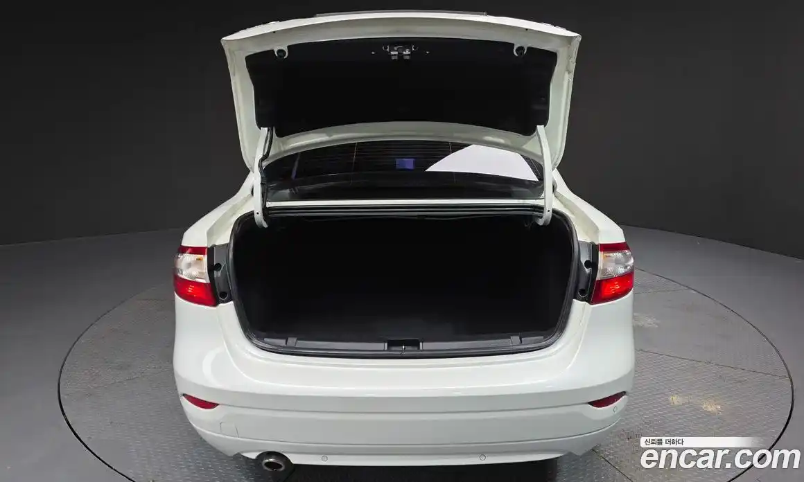 Renault SM3 2011 1.6 Автомат в Москве № 400066, фото 20