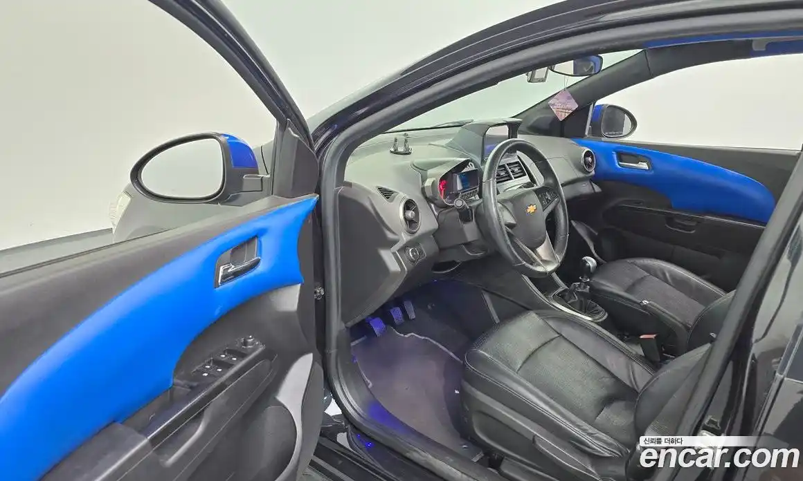 Chevrolet Aveo 2012 1.6 Механическая в Москве № 40033, фото 13