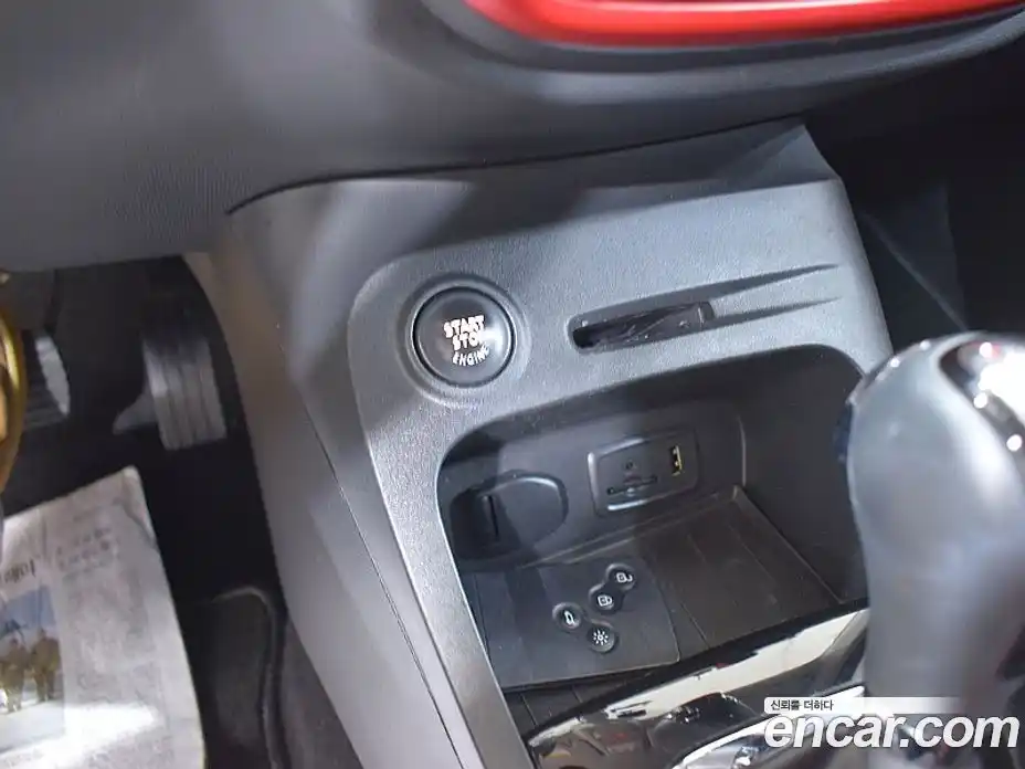 Renault QM3 2015 1.5 Автомат в Москве № 401577, фото 12