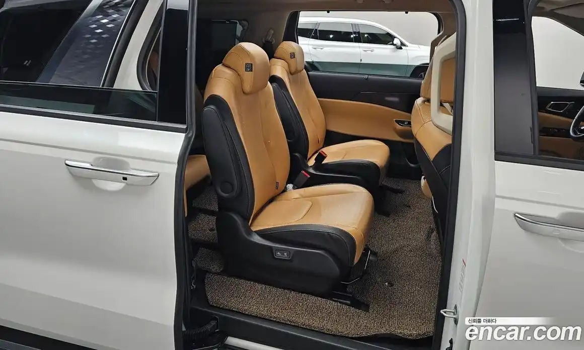 Kia Canival 2021 2.2 Автомат в Москве № 403663, фото 11