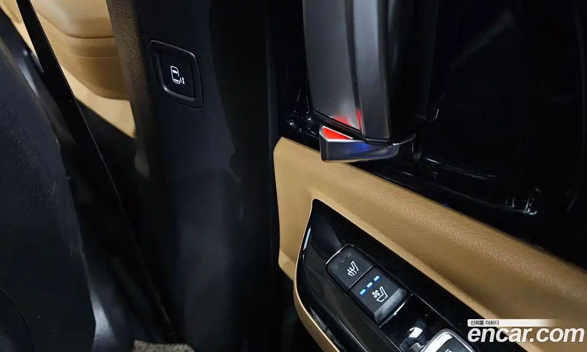 Kia Canival 2021 2.2 Автомат в Москве № 403663, фото 17