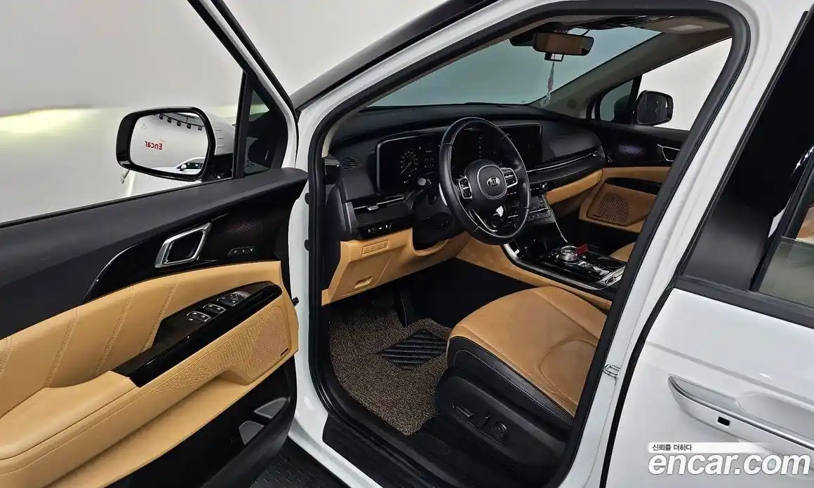 Kia Canival 2021 2.2 Автомат в Москве № 403663, фото 9