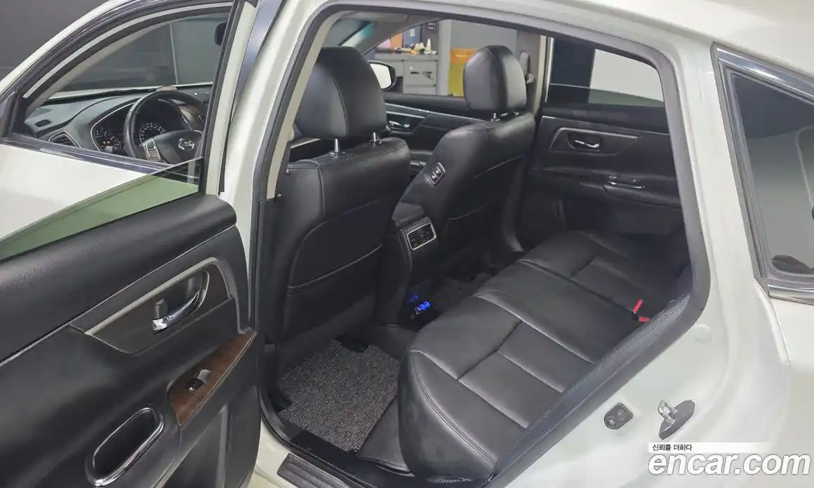 Nissan Altima 2015 2.5 Автомат в Москве № 406079, фото 11