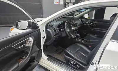 Nissan Altima 2015 2.5 Автомат в Москве № 406079, миниатюра 10