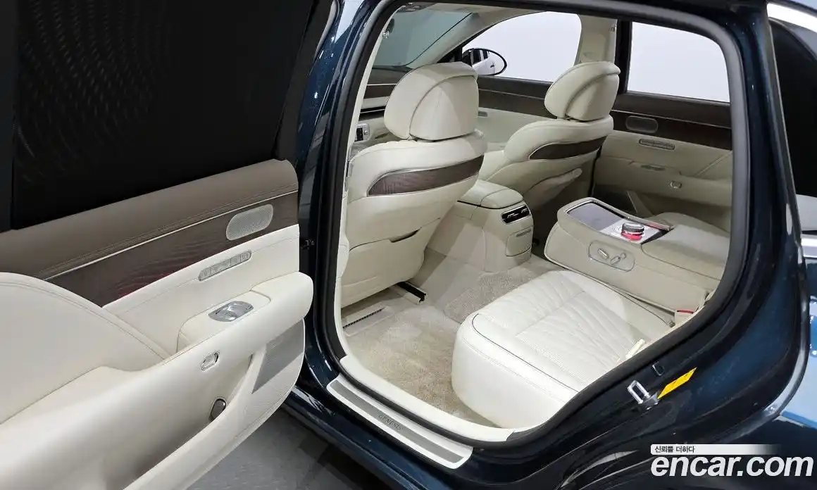 Genesis G90 2022 3.5 Автомат в Москве № 419131, фото 11