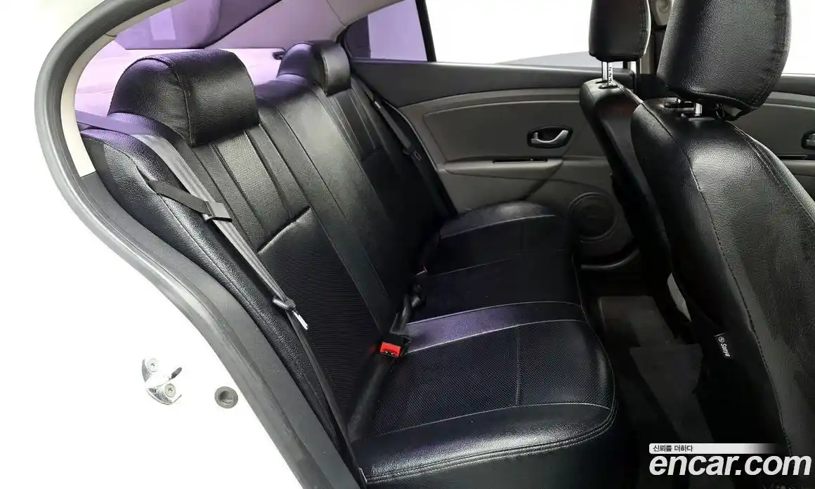 Renault SM3 2011 1.6 Автомат в Москве № 423854, фото 12