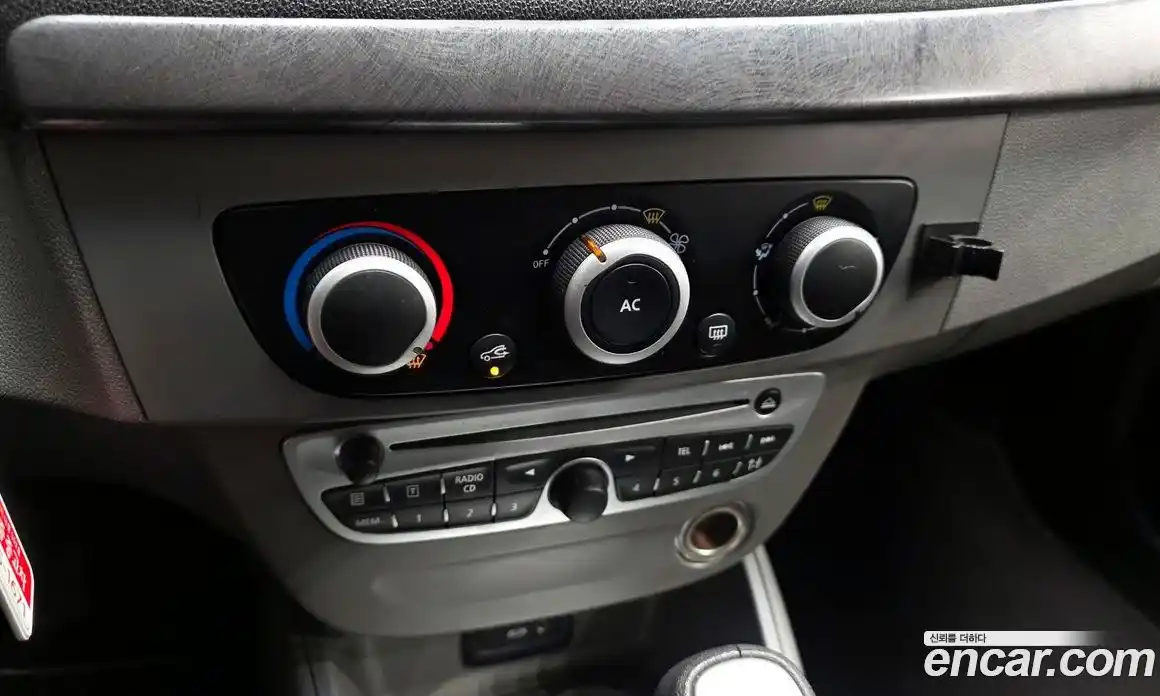 Renault SM3 2011 1.6 Автомат в Москве № 423854, фото 16