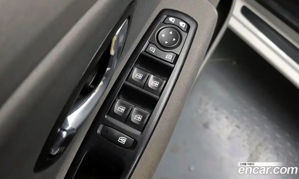 Renault SM3 2011 1.6 Автомат в Москве № 423854, фото 18