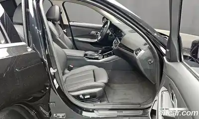 BMW 3-Series 2022 2.0 Автомат в Москве № 424766, миниатюра 11