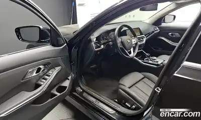 BMW 3-Series 2022 2.0 Автомат в Москве № 424766, миниатюра 10