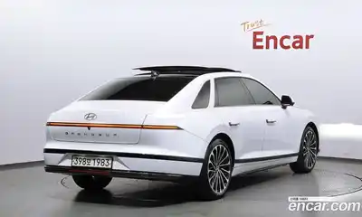 Hyundai Grandeur 2023 1.6 Автомат в Москве № 44597, миниатюра 2