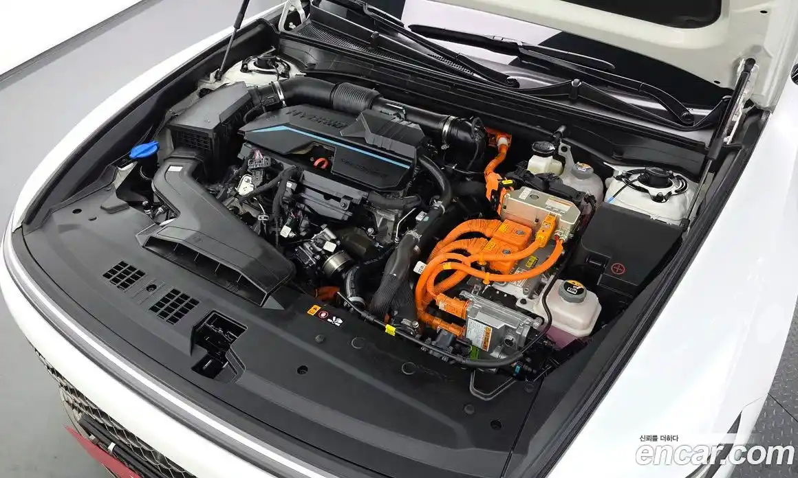 Hyundai Grandeur 2023 1.6 Автомат в Москве № 44597, фото 6