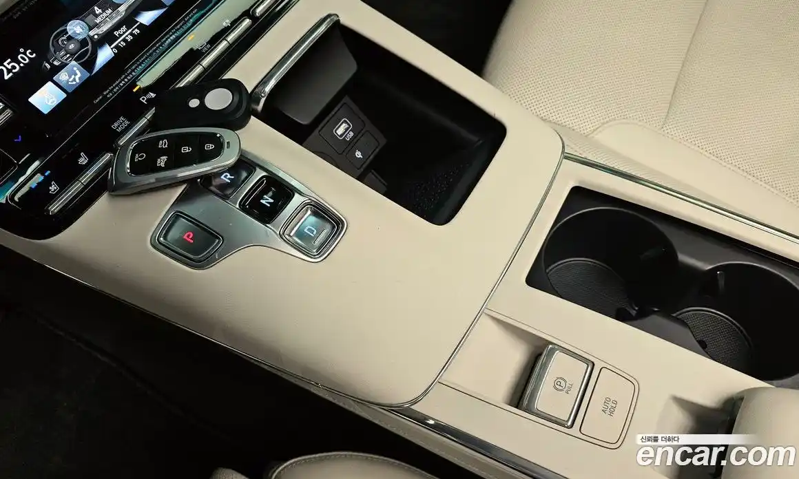 Hyundai Grandeur 2023 2.5 Автомат в Москве № 449692, фото 9