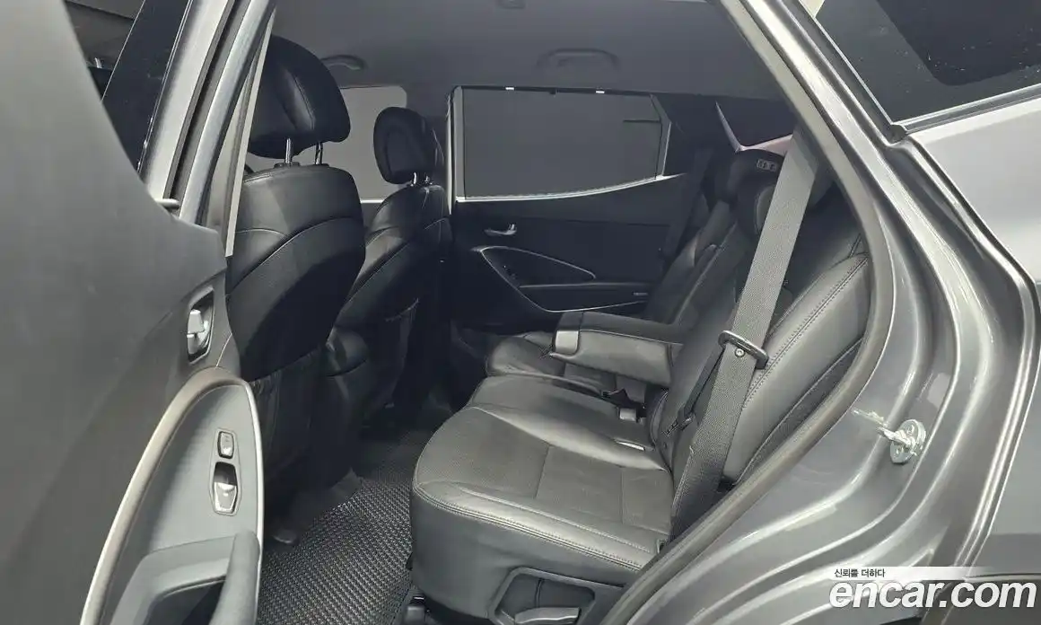 Hyundai Santa Fe 2016 2.0 Автомат в Москве № 450344, фото 11