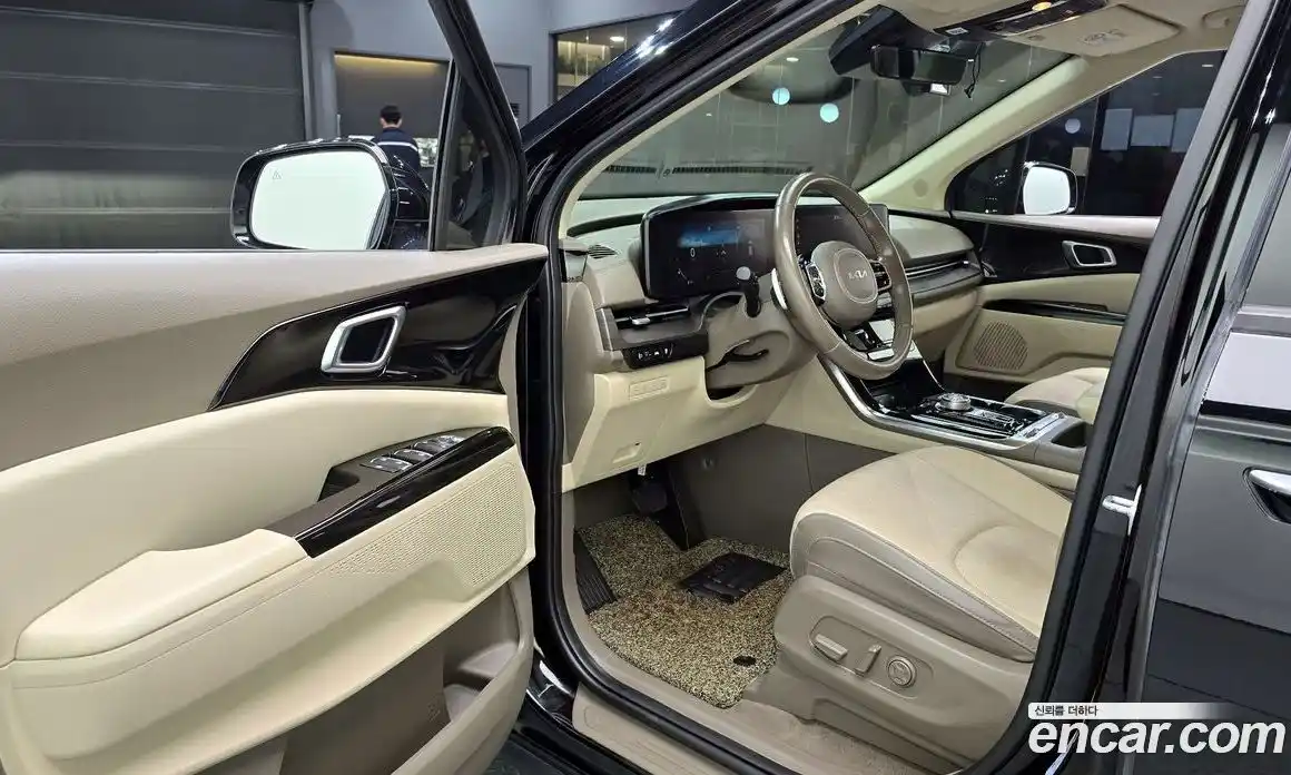 Kia Canival 2022 2.2 Автомат в Москве № 460854, фото 11