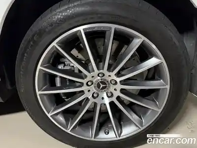 Mercedes-Benz GLE-Class 2024 3.0 Автомат в Москве № 466167, миниатюра 5