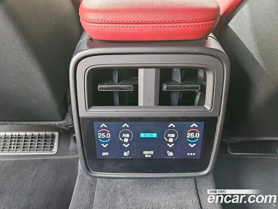 Porsche Taycan 2021 0.1 Автомат в Москве № 470958, фото 17