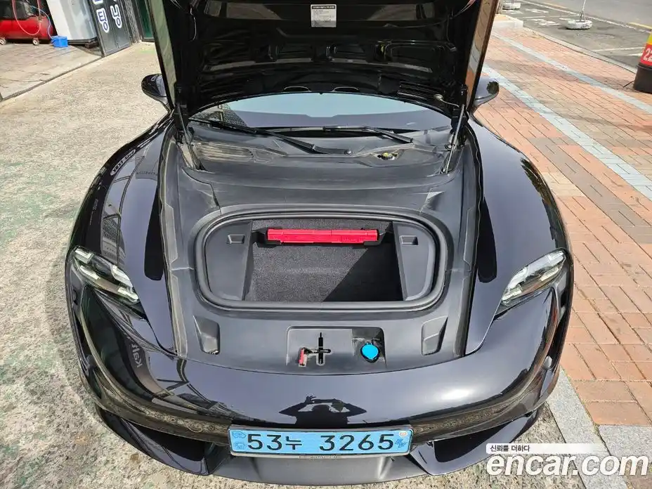 Porsche Taycan 2021 0.1 Автомат в Москве № 470958, фото 19