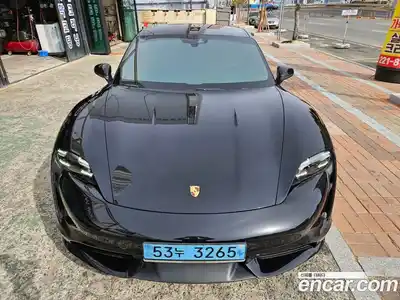 Porsche Taycan 2021 0.1 Автомат в Москве № 470958, миниатюра 3