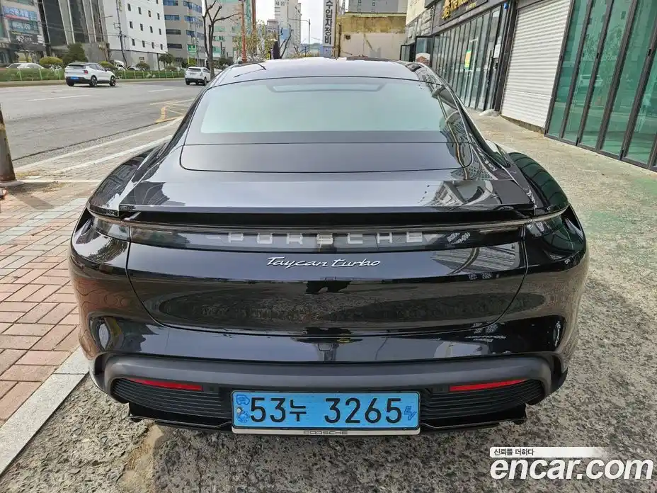 Porsche Taycan 2021 0.1 Автомат в Москве № 470958, фото 4