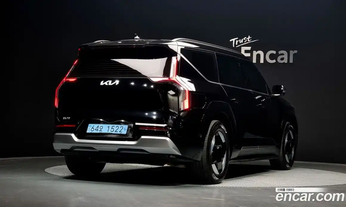 Kia EV9 2024 0.2 Автомат в Москве № 55285, фото 13