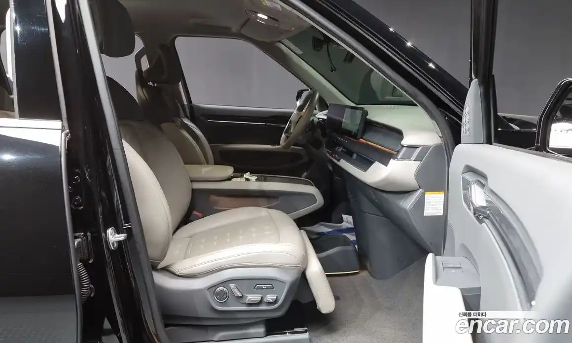 Kia EV9 2024 0.2 Автомат в Москве № 55285, фото 19