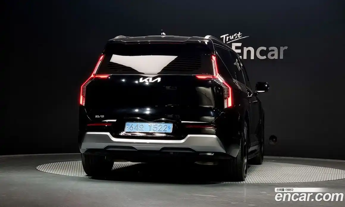 Kia EV9 2024 0.2 Автомат в Москве № 55285, фото 5