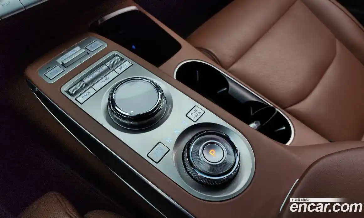 Genesis GV70 2023 2.5 Автомат в Москве № 56671, фото 20