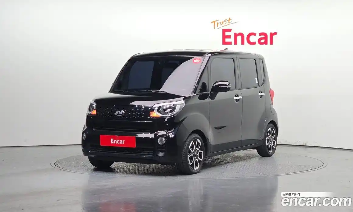 Kia Ray 2021 1.0 Автомат в Москве № 73006, фото 1