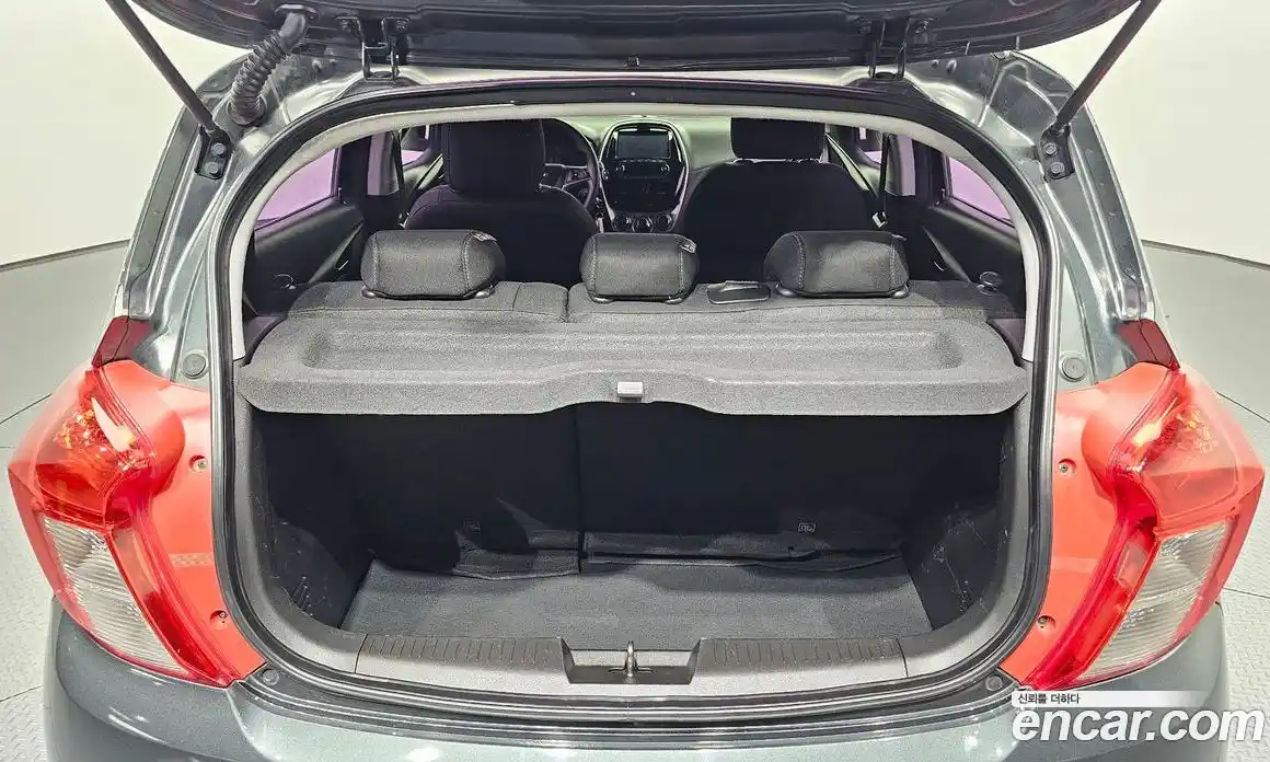 Chevrolet Spark 2017 1.0 Робот в Москве № 74930, фото 12