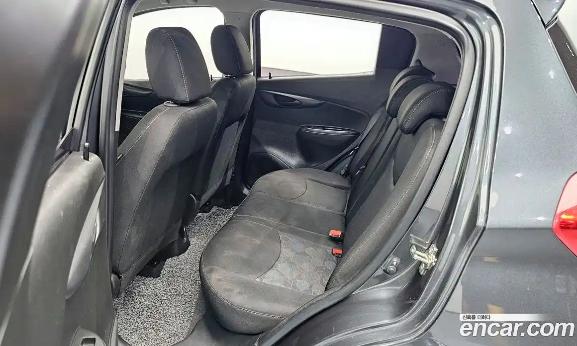 Chevrolet Spark 2017 1.0 Робот в Москве № 74930, фото 14