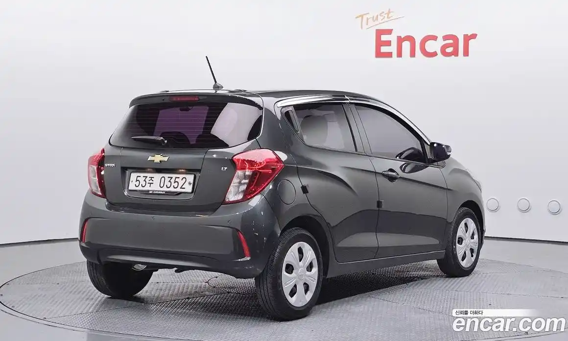 Chevrolet Spark 2017 1.0 Робот в Москве № 74930, фото 16
