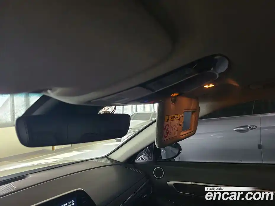 Hyundai Sonata 2023 2.0 Автомат в Москве № 111120, фото 14