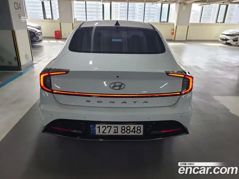 Hyundai Sonata 2023 2.0 Автомат в Москве № 111120, фото 4