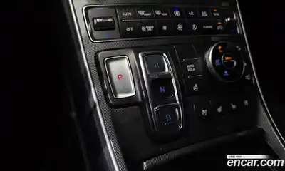 Hyundai Santa Fe 2023 1.6 Автомат в Москве № 111852, миниатюра 5