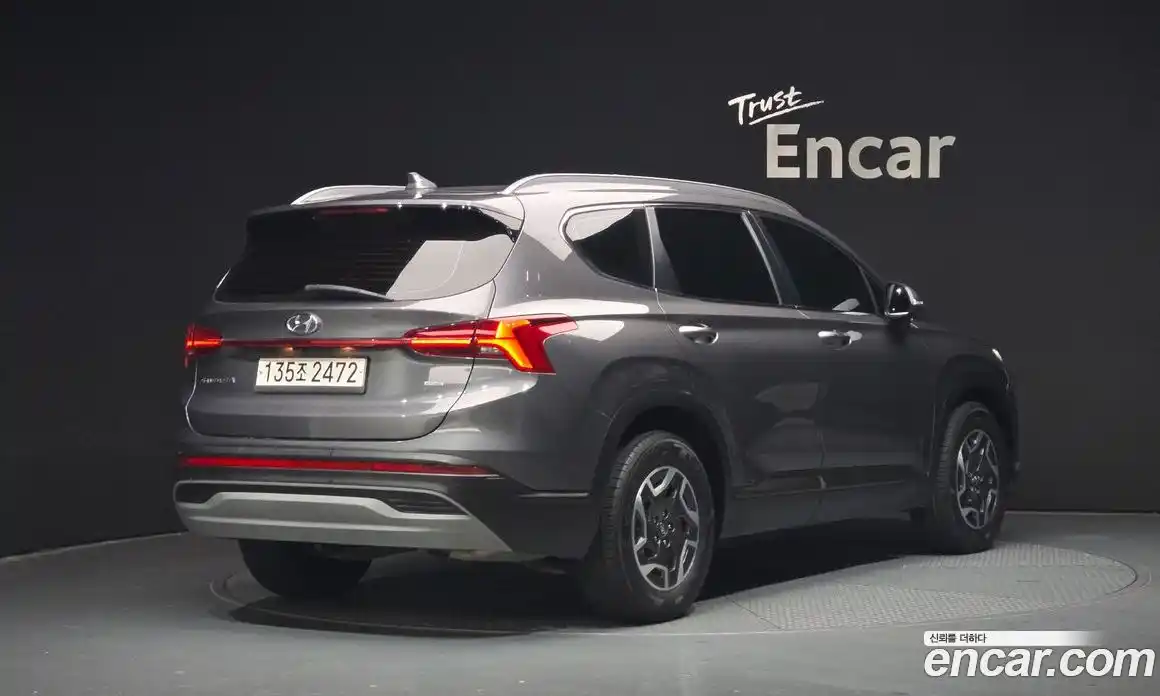 Hyundai Santa Fe 2023 1.6 Автомат в Москве № 111852, фото 8